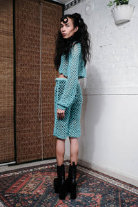 FISHNET SCALLOP SHORTS