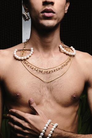HANDCUFF NECKLACE