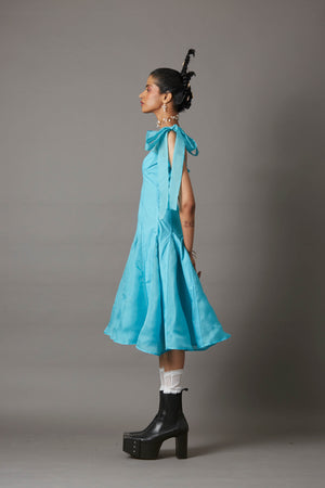 FLOW DRESS IN POWDER BLUE