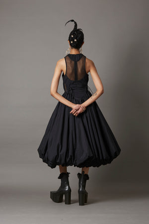 BILLOW DRESS IN BLACK