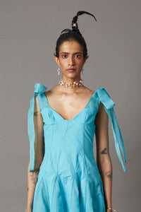 FLOW DRESS IN POWDER BLUE