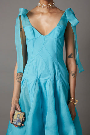 FLOW DRESS IN POWDER BLUE