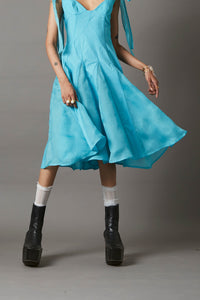 FLOW DRESS IN POWDER BLUE