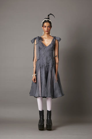 FLOW DRESS IN GREY