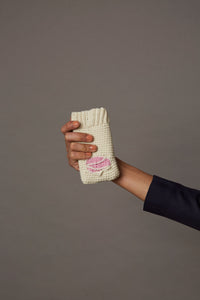 QUOD PHONE POUCH WITH RIPS IN ORGANIC WOOL IN OFF WHITE