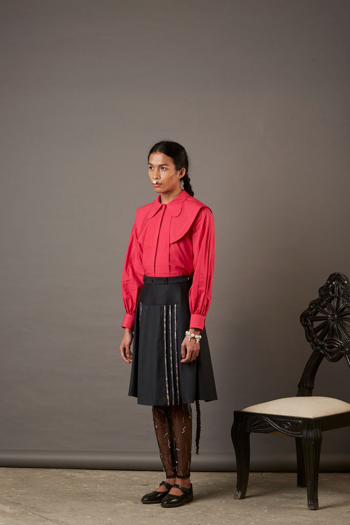 QUOD UNIFORM SKIRT WITH BROCADE HIGHLIGHTS IN GREY