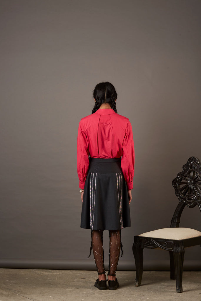 QUOD UNIFORM SKIRT WITH BROCADE HIGHLIGHTS IN GREY