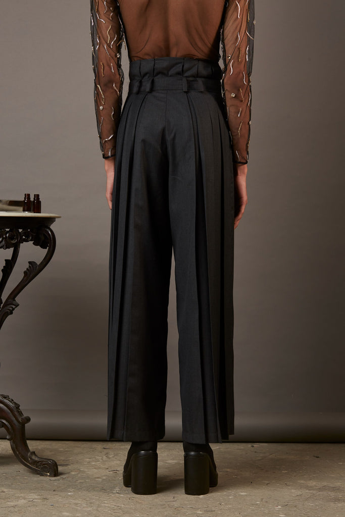 QUOD FOUNTAIN PANTS WITH BELT IN GREY