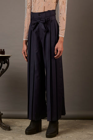 QUOD FOUNTAIN PANTS WITH BELT IN NAVY