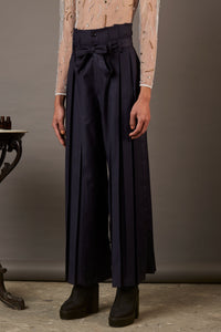 QUOD FOUNTAIN PANTS WITH BELT IN NAVY