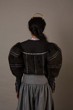 U FRONT BILLOWED BLOUSE WITH HANDWOVEN BANARASI TAPE IN BLACK