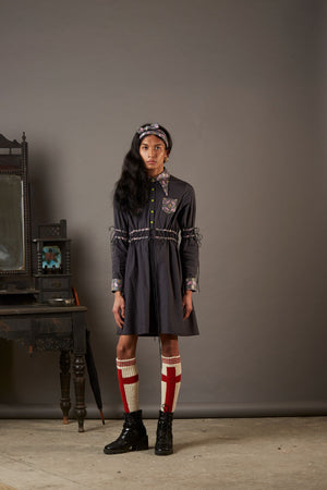 QUOD LONG CROSS SOCKS IN ORGANIC WOOL IN OFF WHITE
