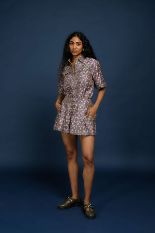 QUOD HANDWOVEN BANARASI BROCADE SHORTS