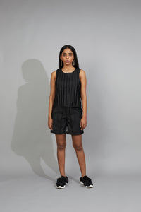 EXPOSED SEAMS VEST